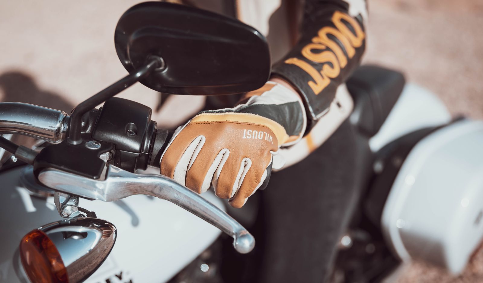 MOTORCYCLE GLOVES FOR WOMEN